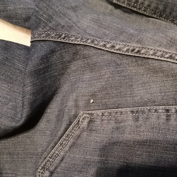 H&M light wash skinny jeans, size 6 - Picture 8 of 10